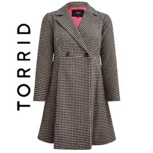 2X Torrid Black & White Houndstooth Wool Blend Fit-and-Flare Coat